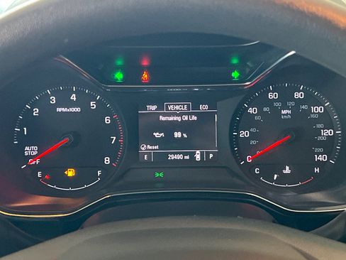 Certified 2021 Chevrolet TrailBlazer LT w/ Convenience Package image 23