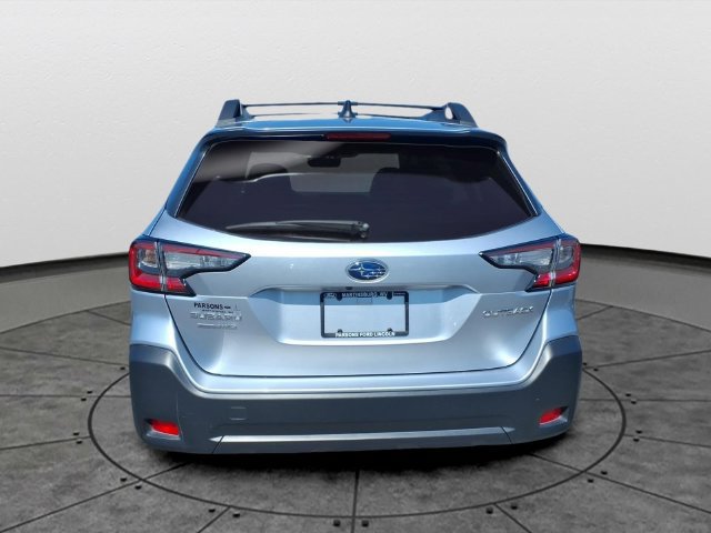 Used 2025 Subaru Outback Premium AWD/4WD image 5