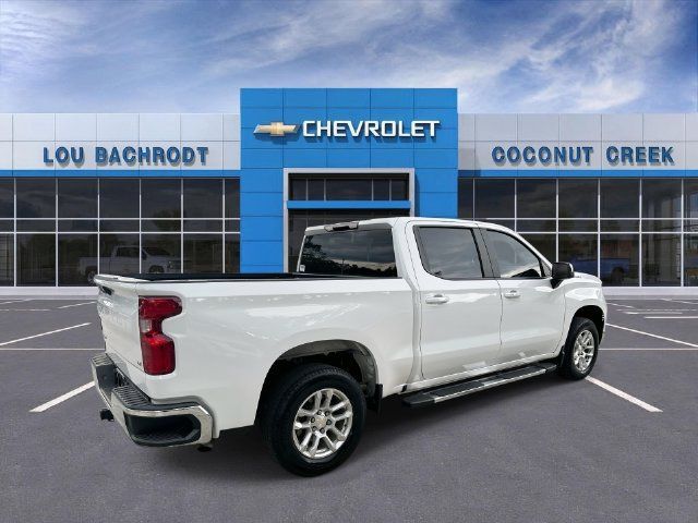 Used 2024 Chevrolet Silverado 1500 LT RWD image 8