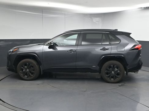 Certified 2025 Toyota RAV4 XSE image 5