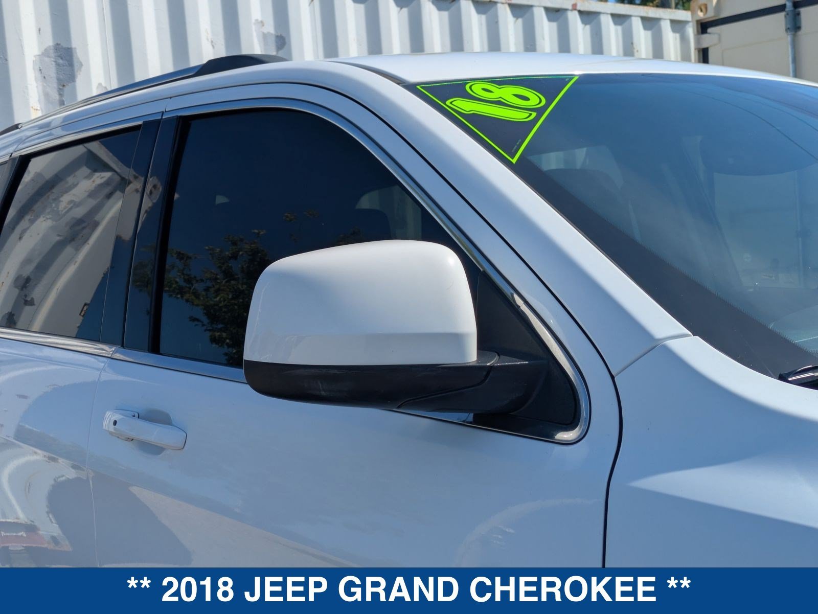 Used 2018 Jeep Grand Cherokee Laredo RWD image 11