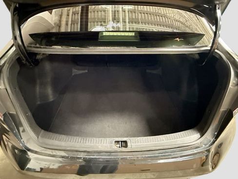 Used 2020 Toyota Corolla LE FWD image 21