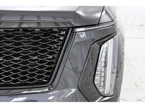 New 2026 Cadillac Escalade Platinum Sport w/ LPO, ONYX Package image 9