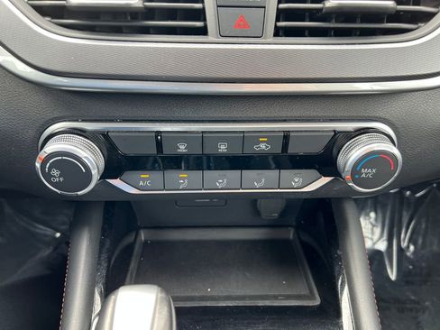 Used 2023 Nissan Altima 2.5 SR image 26