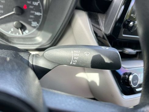Used 2024 Toyota Corolla LE FWD image 17