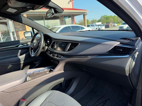 Used 2024 Buick Enclave Essence w/ Sport Touring Edition image 26