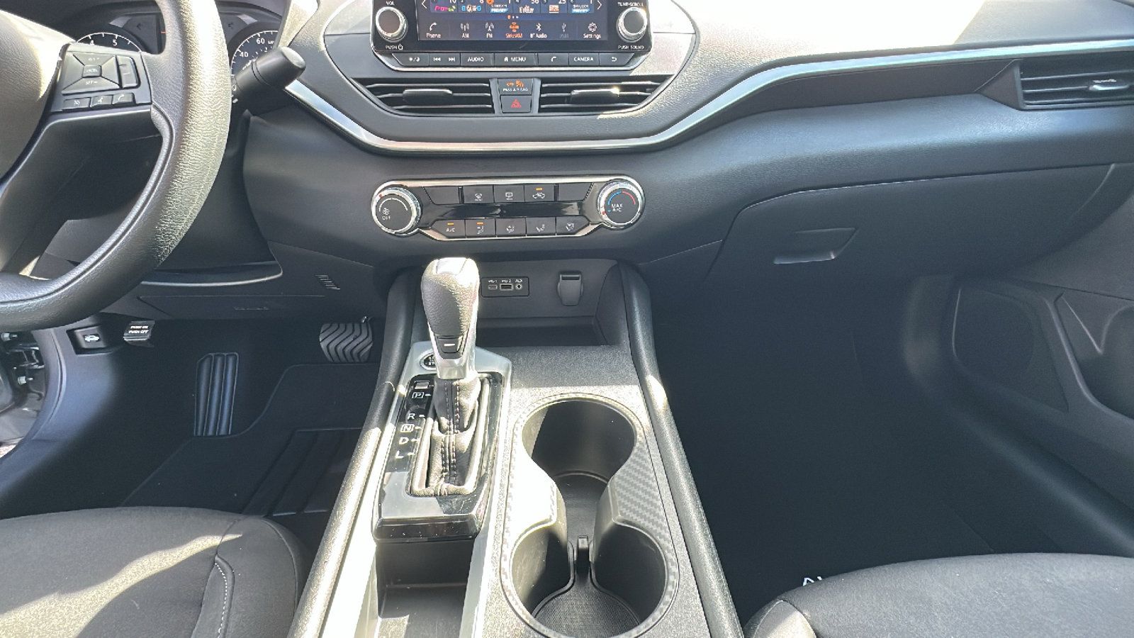 Certified 2025 Nissan Altima 2.5 S FWD image 19