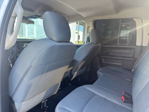 Used 2018 RAM 1500 Express w/ Express Value Package image 27