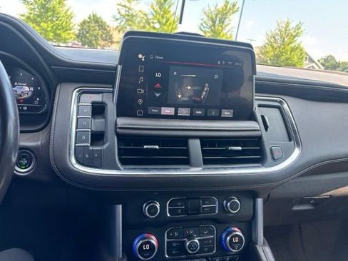 Used 2022 GMC Yukon XL SLT w/ SLT Luxury Package AWD/4WD image 10
