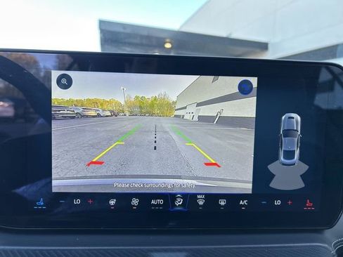 Used 2025 Ford Mustang Premium RWD image 18