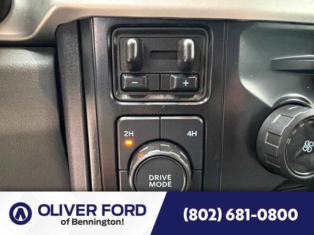Used 2025 Ford F250 XLT AWD/4WD image 32
