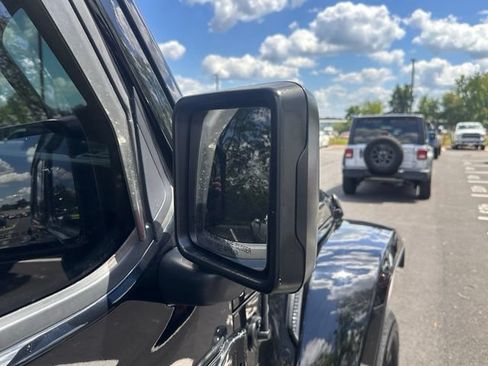 Used 2023 Jeep Wrangler Unlimited Sahara w/ Cold Weather Group AWD/4WD image 13