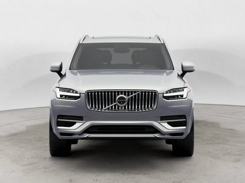 Certified 2023 Volvo XC90 T8 Plus AWD/4WD image 2