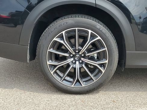 Certified 2025 MAZDA CX-70 Plug-In Hybrid w/ Premium Pkg AWD/4WD image 5