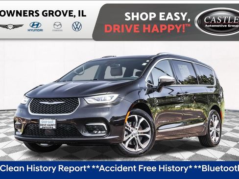 Used 2022 Chrysler Pacifica Pinnacle AWD/4WD image 1