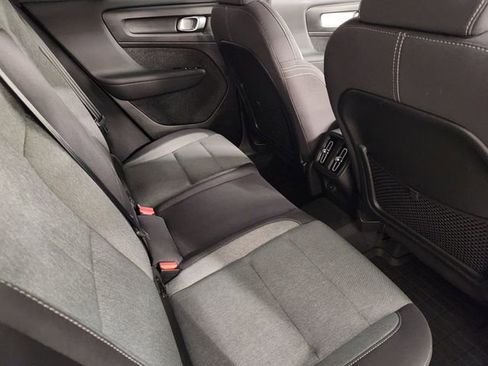 Used 2023 Volvo XC40 B4 Core w/ Protection Package Premier FWD image 32