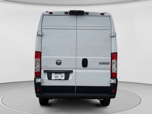 Used 2023 RAM ProMaster 2500 FWD image 6