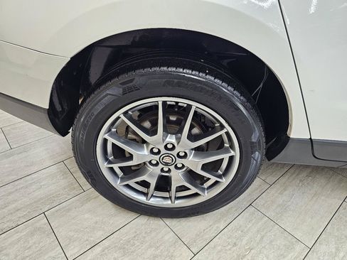 Used 2016 Cadillac SRX Performance w/ Midnight Edition Package FWD image 41