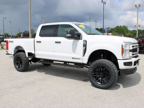 Used 2025 Ford F250 XLT w/ FX4 Off-Road Package AWD/4WD image 14