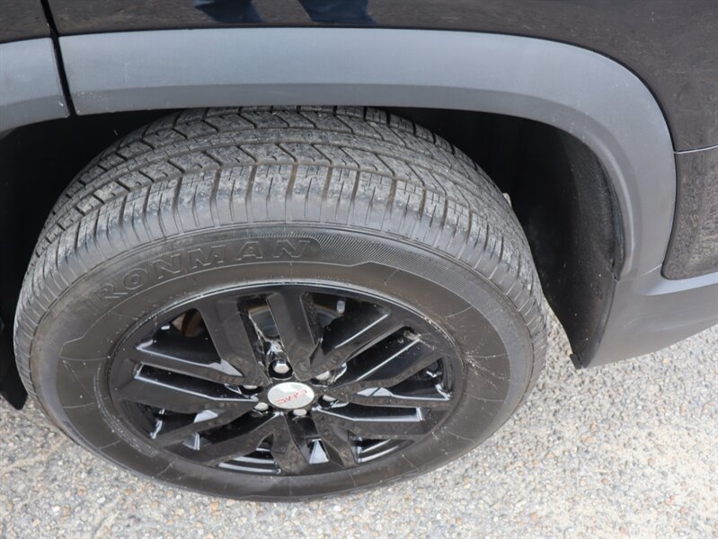 Used 2019 GMC Acadia SLE w/ Driver Alert Package I FWD image 22