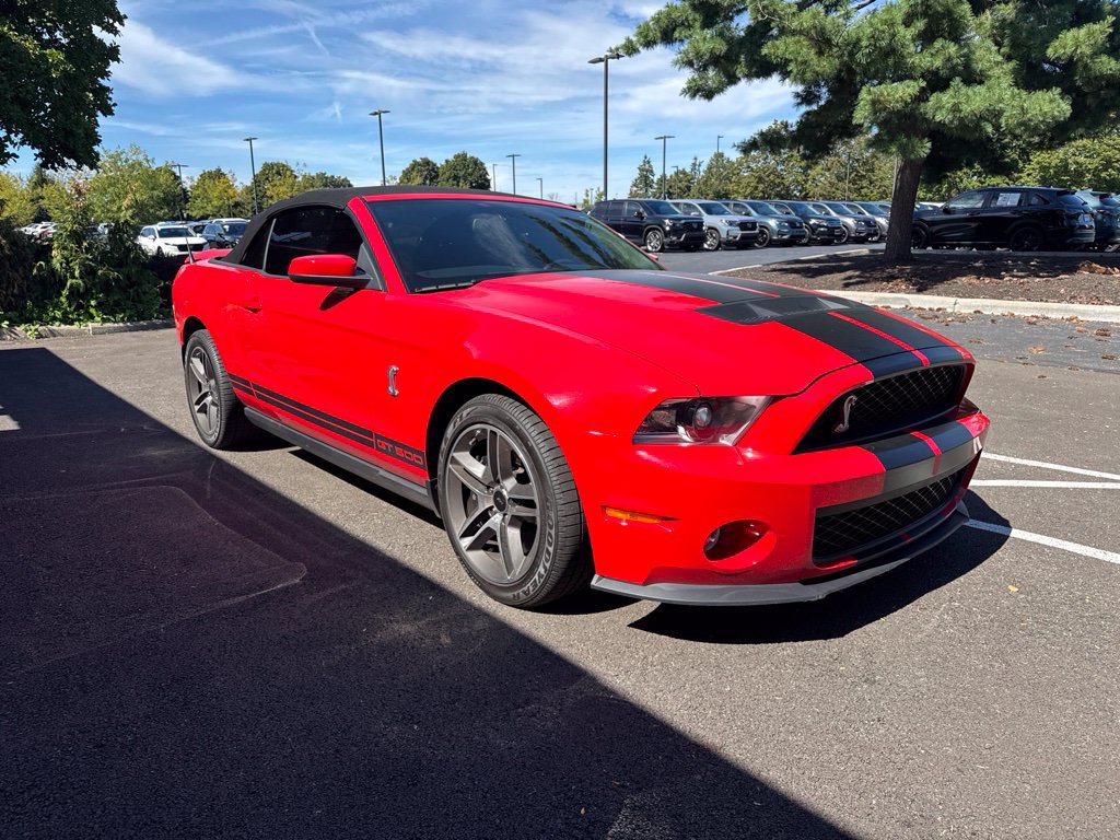 Used 2010 Ford Mustang Shelby GT500 RWD image 8