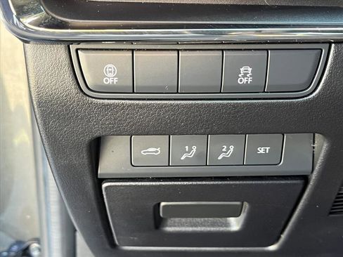 Used 2021 MAZDA MAZDA3 s image 19