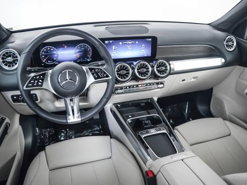 Certified 2026 Mercedes-Benz GLB 250 image 18