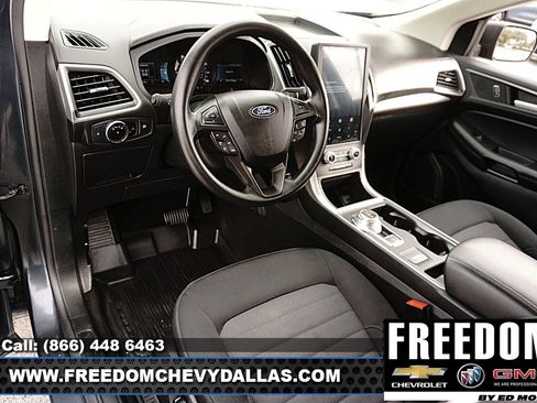 Used 2023 Ford Edge SE image 6