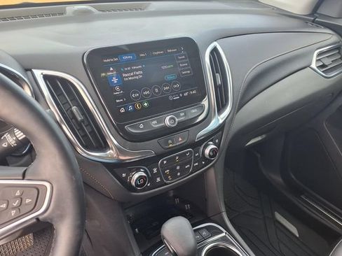 Used 2024 Chevrolet Equinox Premier AWD/4WD image 4
