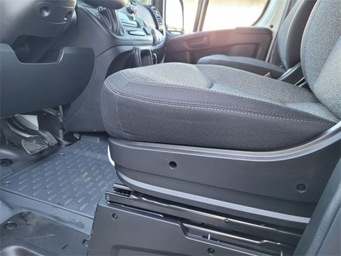 Used 2025 RAM ProMaster 1500 w/ Convenience Group image 17