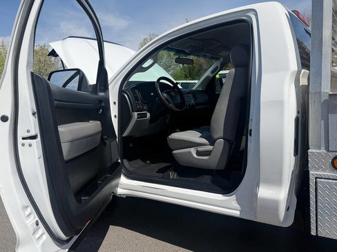 Used 2010 Toyota Tundra 4x4 Regular Cab Long Bed image 78