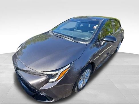 Used 2023 Toyota Corolla SE w/ SE Premium Package FWD image 2