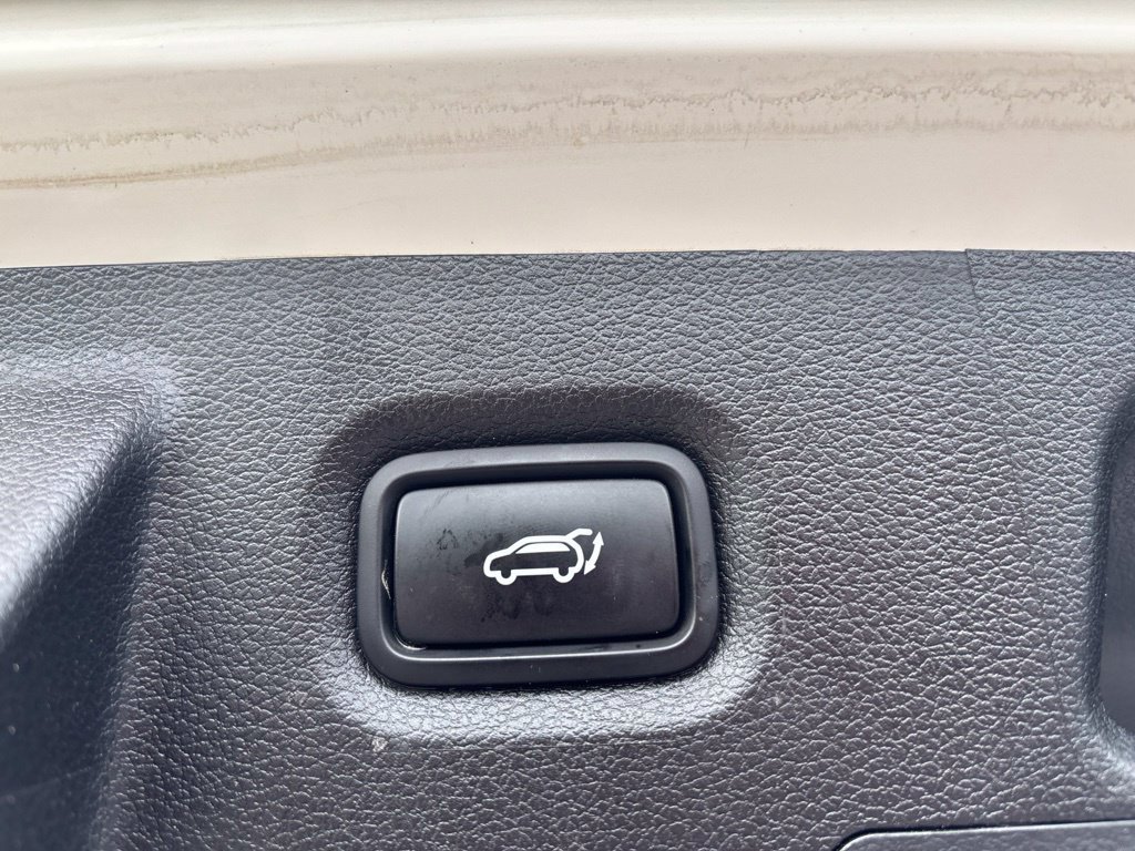 Used 2023 Hyundai Santa Fe SEL w/ Cargo Package AWD/4WD image 19