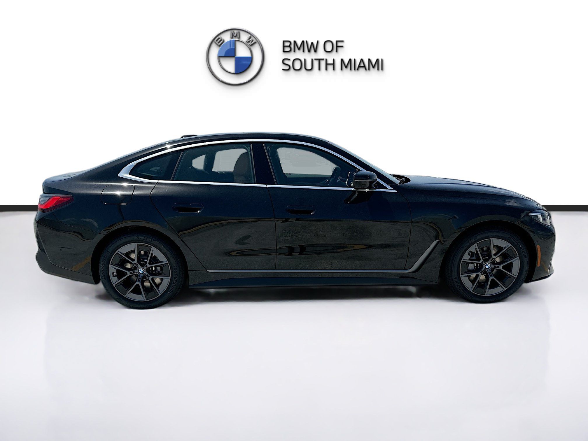 Certified 2025 BMW i4 eDrive40 w/ Parking Assistance Package RWD image 8