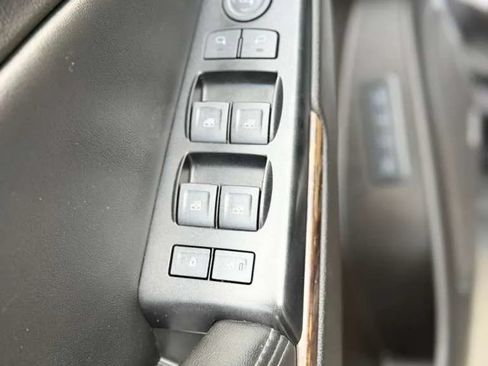 Used 2017 Chevrolet Suburban LT AWD/4WD image 29