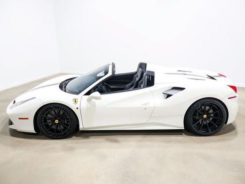 Used 2017 Ferrari 488 Spider RWD image 17
