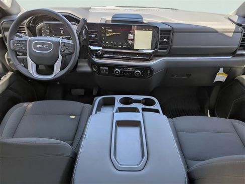 New 2025 GMC Sierra 1500 Elevation image 32