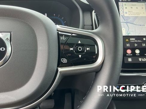 Certified 2025 Volvo XC90 B5 Plus AWD/4WD image 21