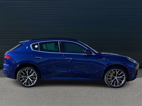 Used 2023 Maserati Grecale GT image 4