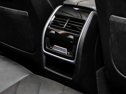 Used 2023 BMW X5 sDrive40i image 40