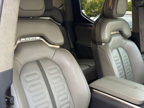 Used 2022 Rivian R1T Adventure image 5