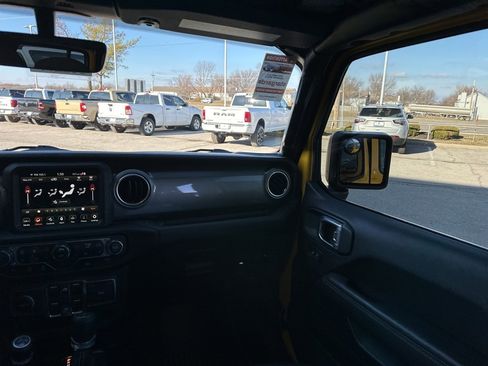 Used 2021 Jeep Wrangler Unlimited Sahara image 54