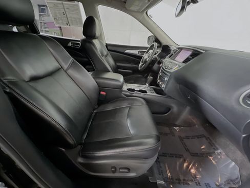 Used 2017 Nissan Pathfinder SL w/ SL Tech Package FWD image 31