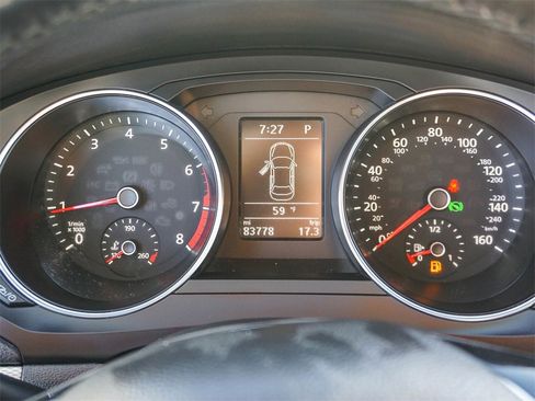 Used 2017 Volkswagen Jetta SE image 21