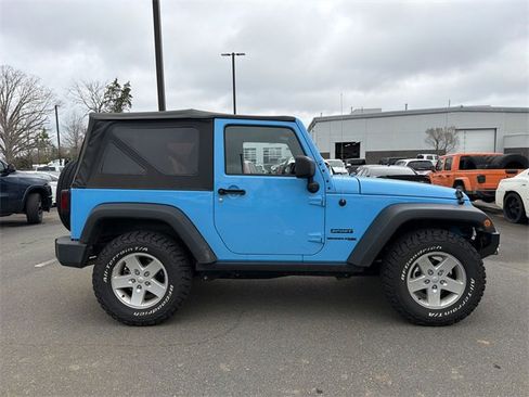 Used 2018 Jeep Wrangler Sport image 5