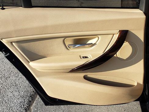 Used 2016 BMW 320i xDrive Sedan image 14