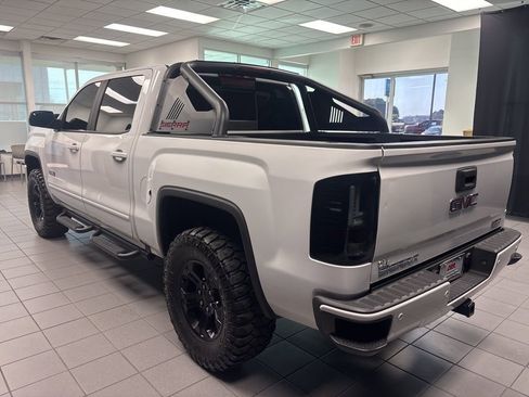 Used 2018 GMC Sierra 1500 SLT w/ All Terrain X Package image 6