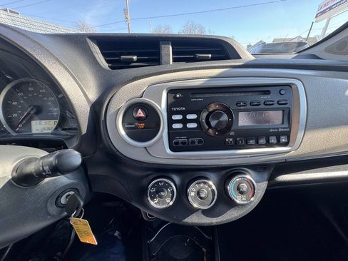 Used 2014 Toyota Yaris LE image 6