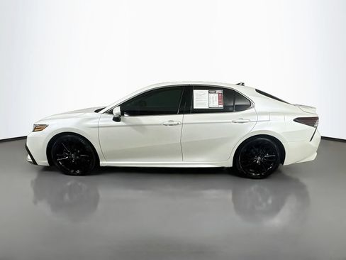Used 2021 Toyota Camry XSE w/ Navigation Package FWD image 5