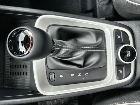 Certified 2024 Hyundai Venue Limited image 20